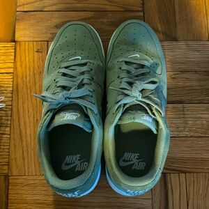Nike Air Men’s sneakers- excellent condition. Sage green with white trim